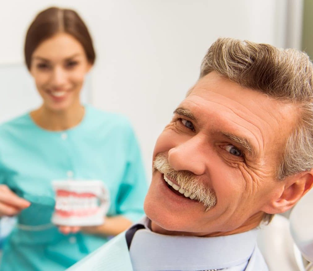 come pulire impianto dentale